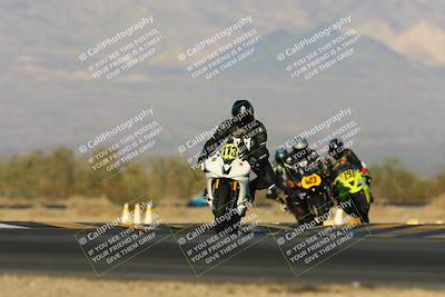 media/Dec-07-2024-CVMA (Sat) [[21c5f1ef85]]/Race 13-Amateur Supersport Middleweight/